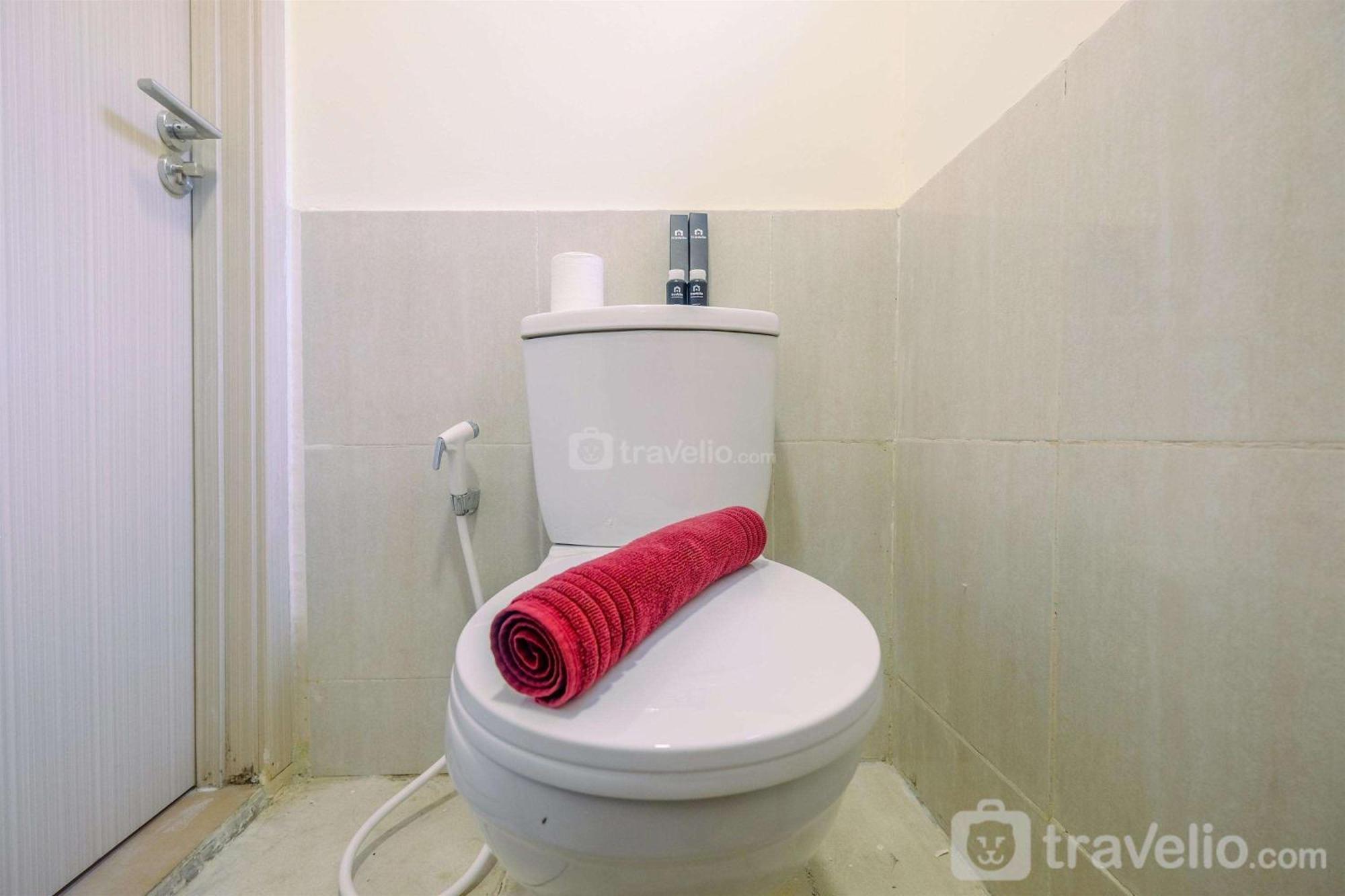 Comfort And Strategic Meikarta By Travelio Apartemen